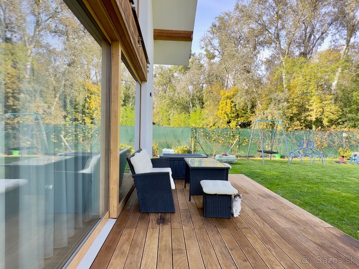 Exkluzívny rodinný dom – Kvetoslavov - 16