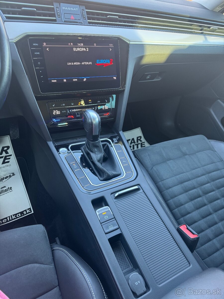 Volkswagen Passat Variant 2.0 TDI EVO DSG - 16
