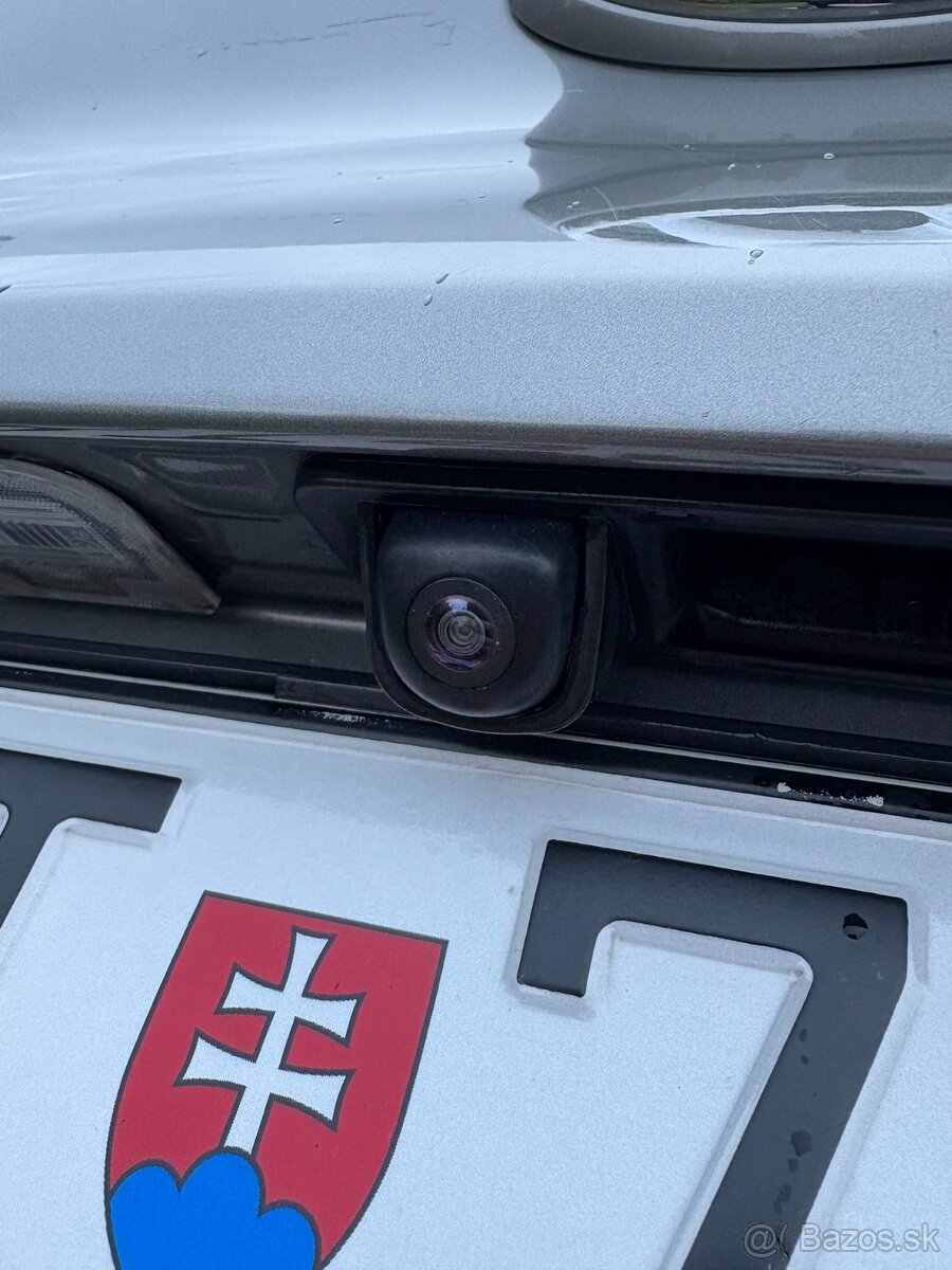 Hyundai i30 CW 1.5 TGDi BENZÍN + mHEV, AUTOMAT, kúpené v SR - 16