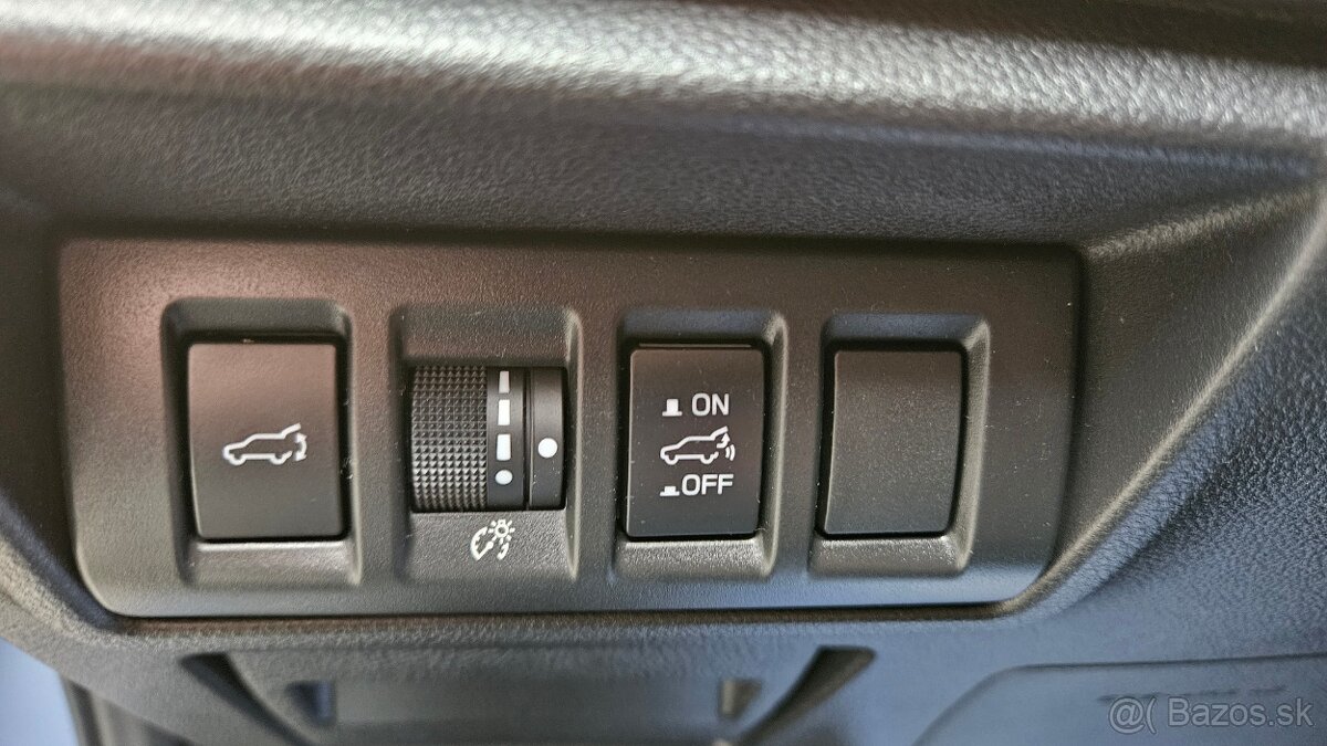 Subaru Outback 2.5i ES Touring AWD Lineartronic- Rezervované - 16