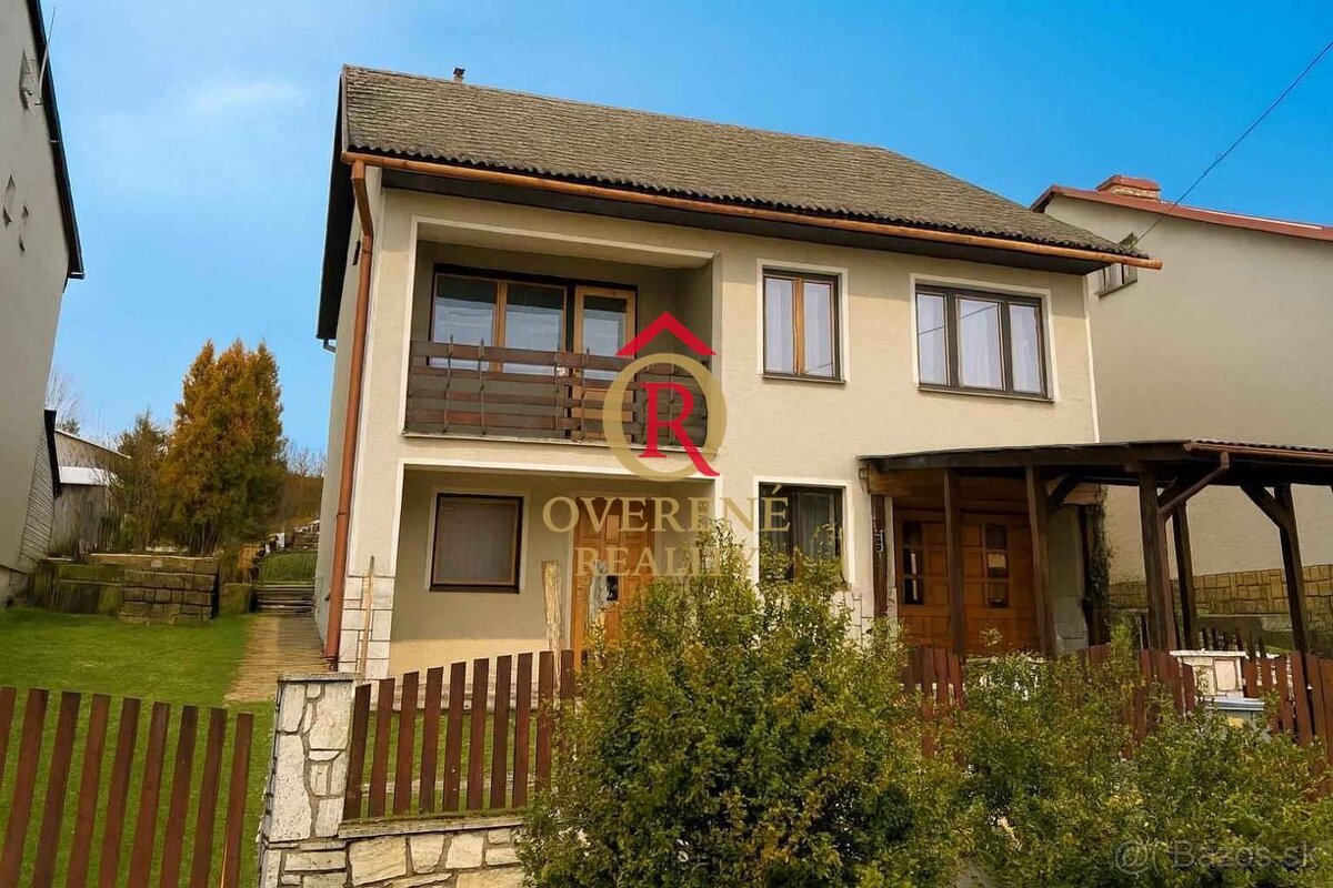 Exkluzívne na predaj priestranný rodinný dom so slnečnou záh - 16