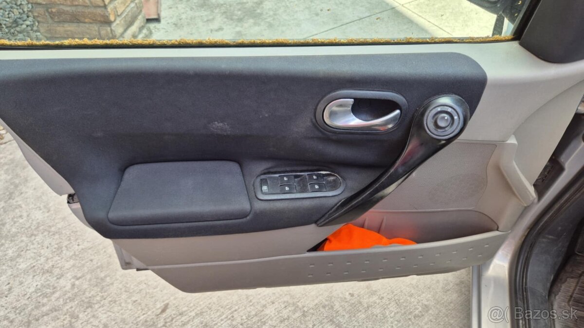 Renault Megane II 1,4I 72kw kód motora: K4JD4 - 16