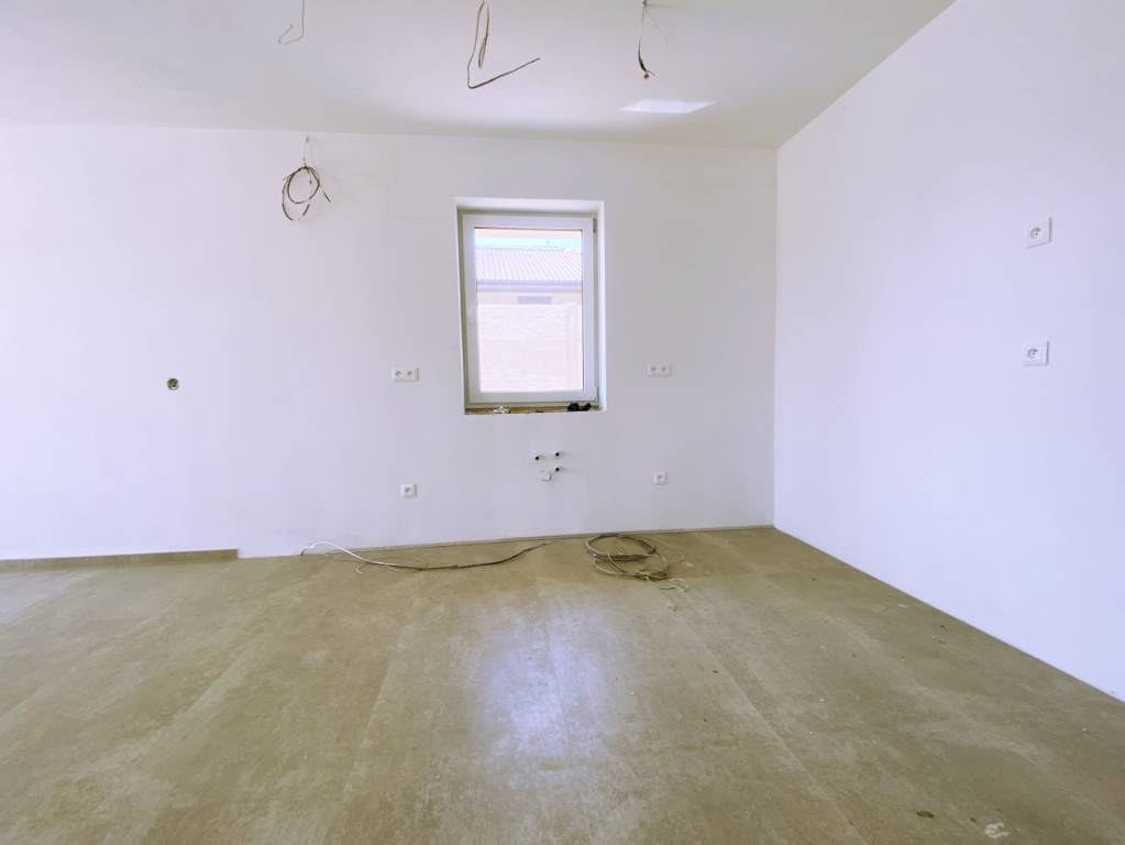 Úsporný 4 izbový poschodový rodinný dom - novostavba, Veľké - 16