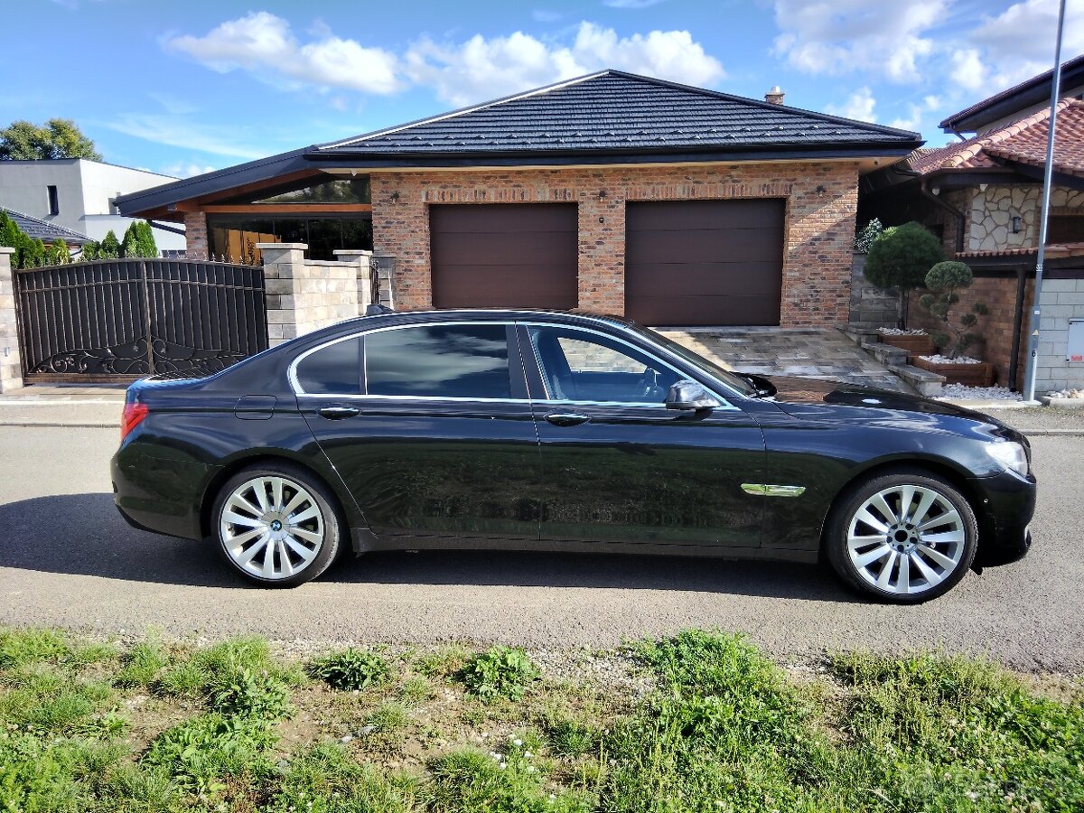 BMW 730d LONG F02 - 16