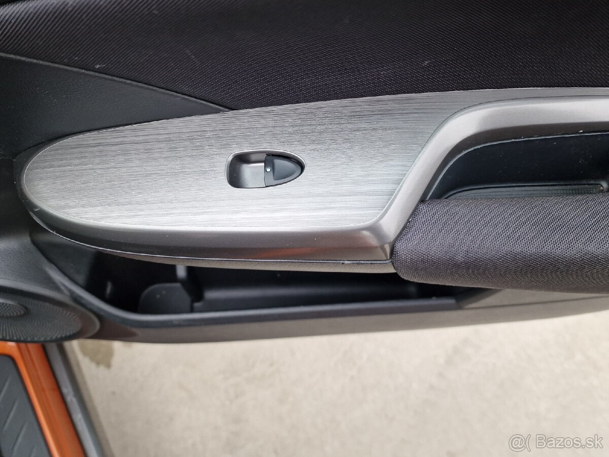 Honda Civic 5D SPORT 1.8 I-VTEC BENZÍN
I-Vtec - 16