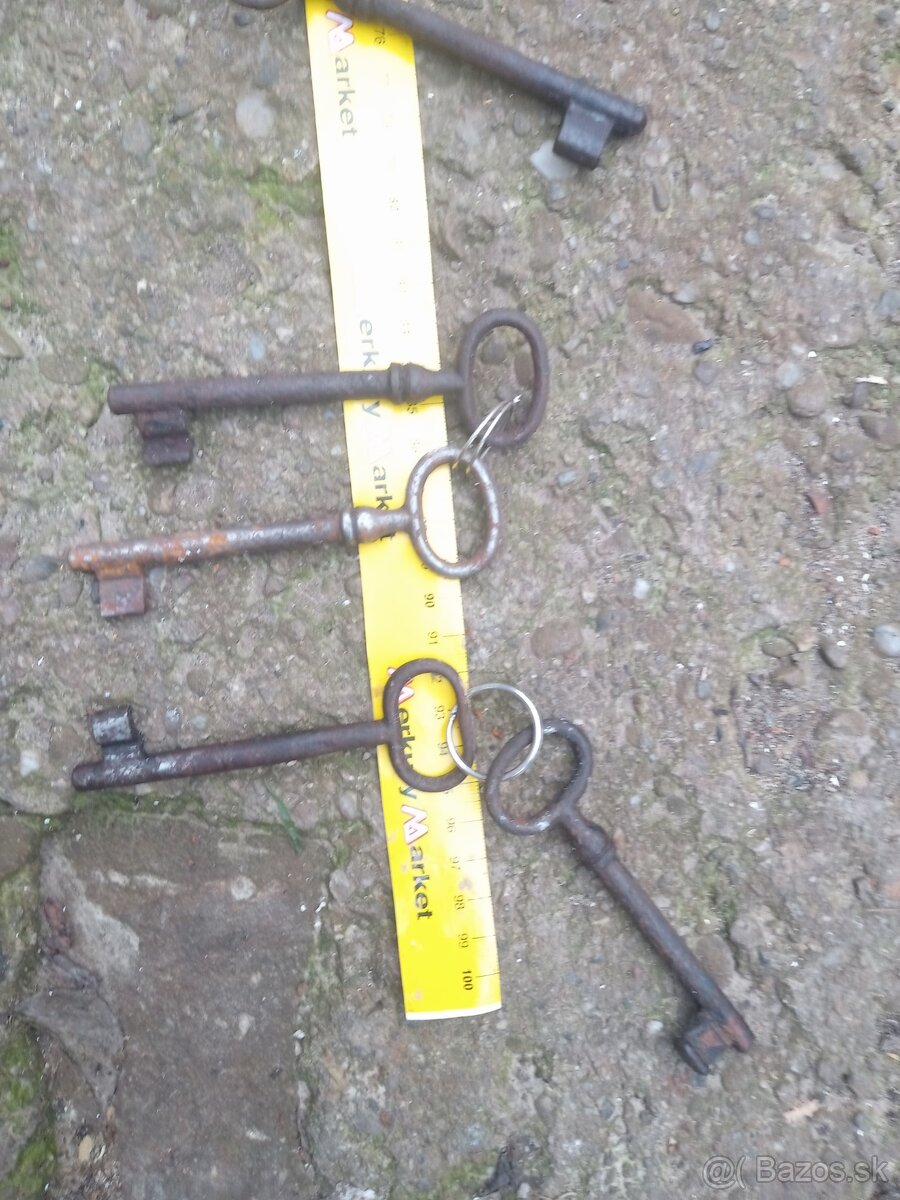 Kľúče na dekoráciu - 16