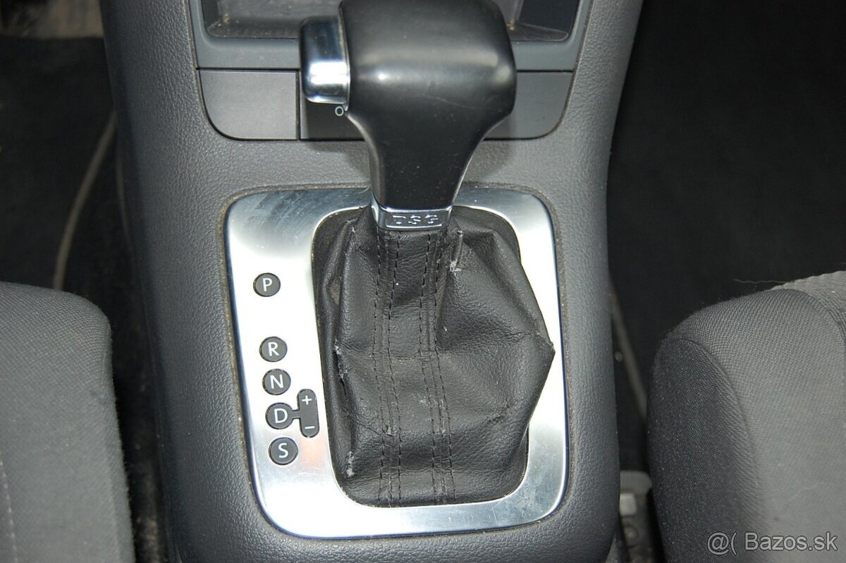 Volkswagen Golf Plus 1.9 TDI AT - 16