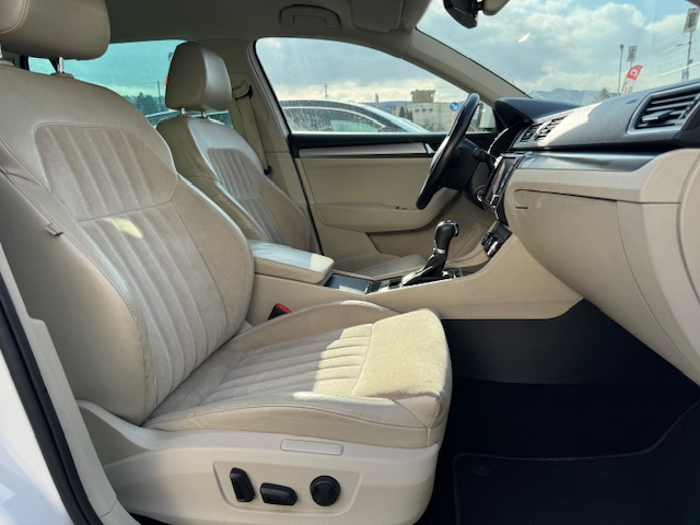 Škoda Superb Combi 2.0 TDI Business DSG AKONTACIA OD 0% - 16