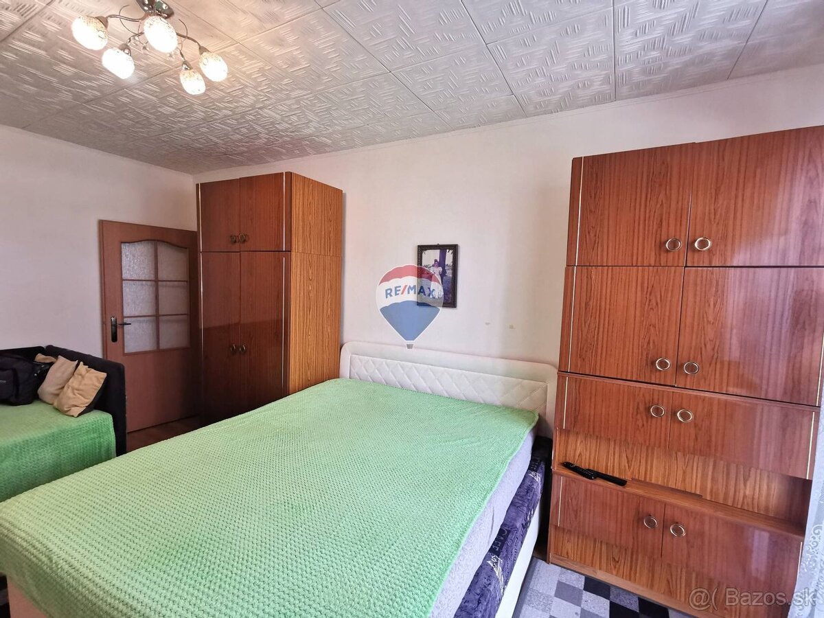 REZERVOVANÉ 2 izbový byt, zrekonštruovaný, 56 m2, balkón, V - 16