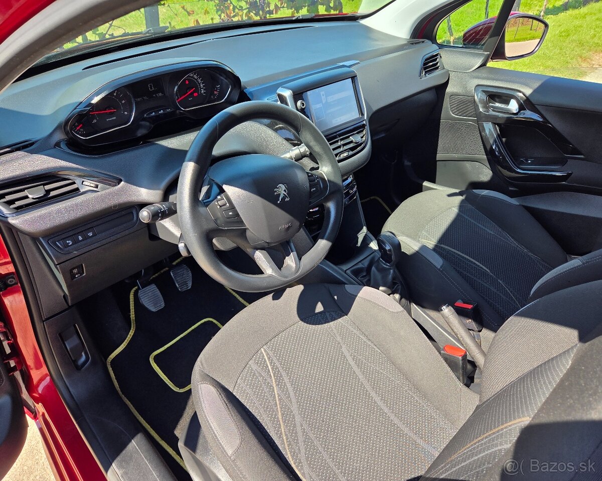 Peugeot 208 1.6 HDi 68KW/92 koní R.V.08/2012 - 16