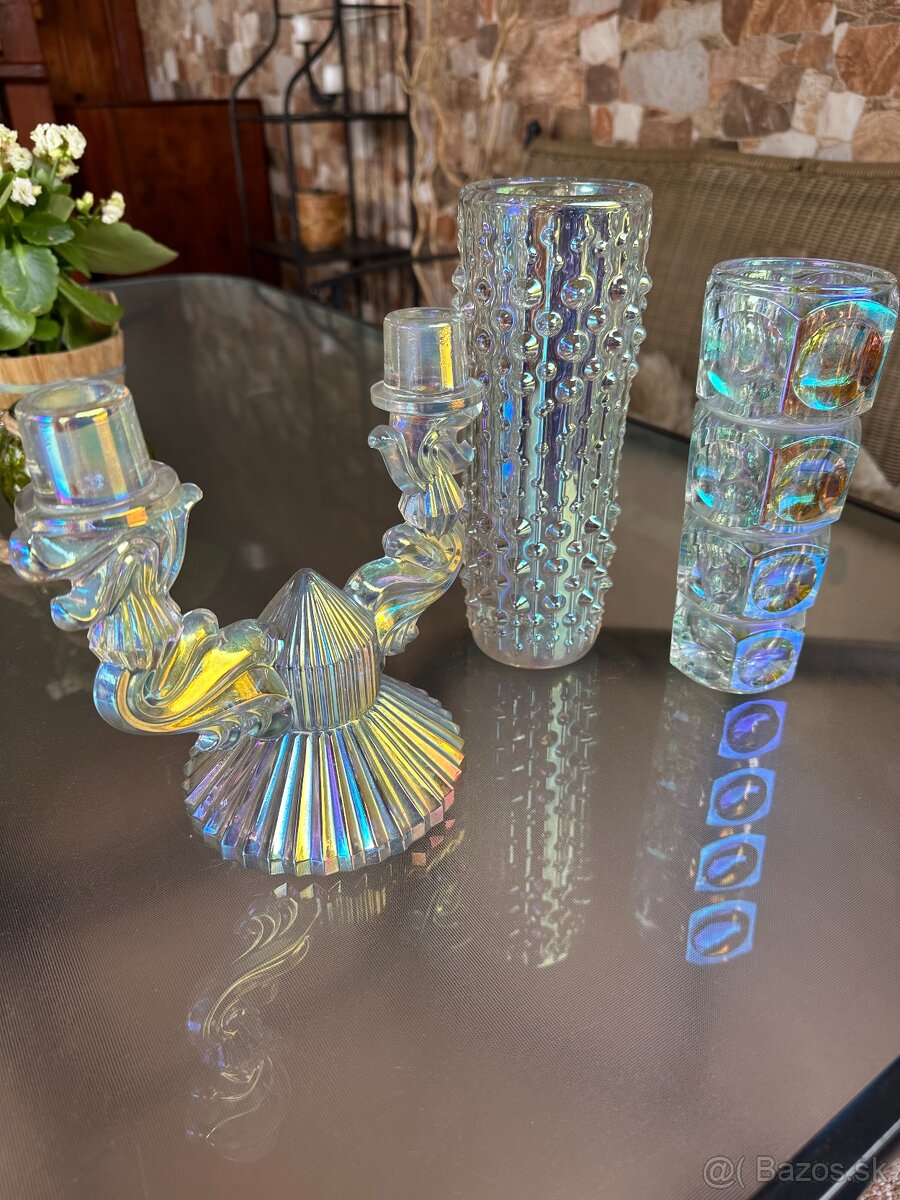 Karafi, sklenky, irisovane vázy - 16