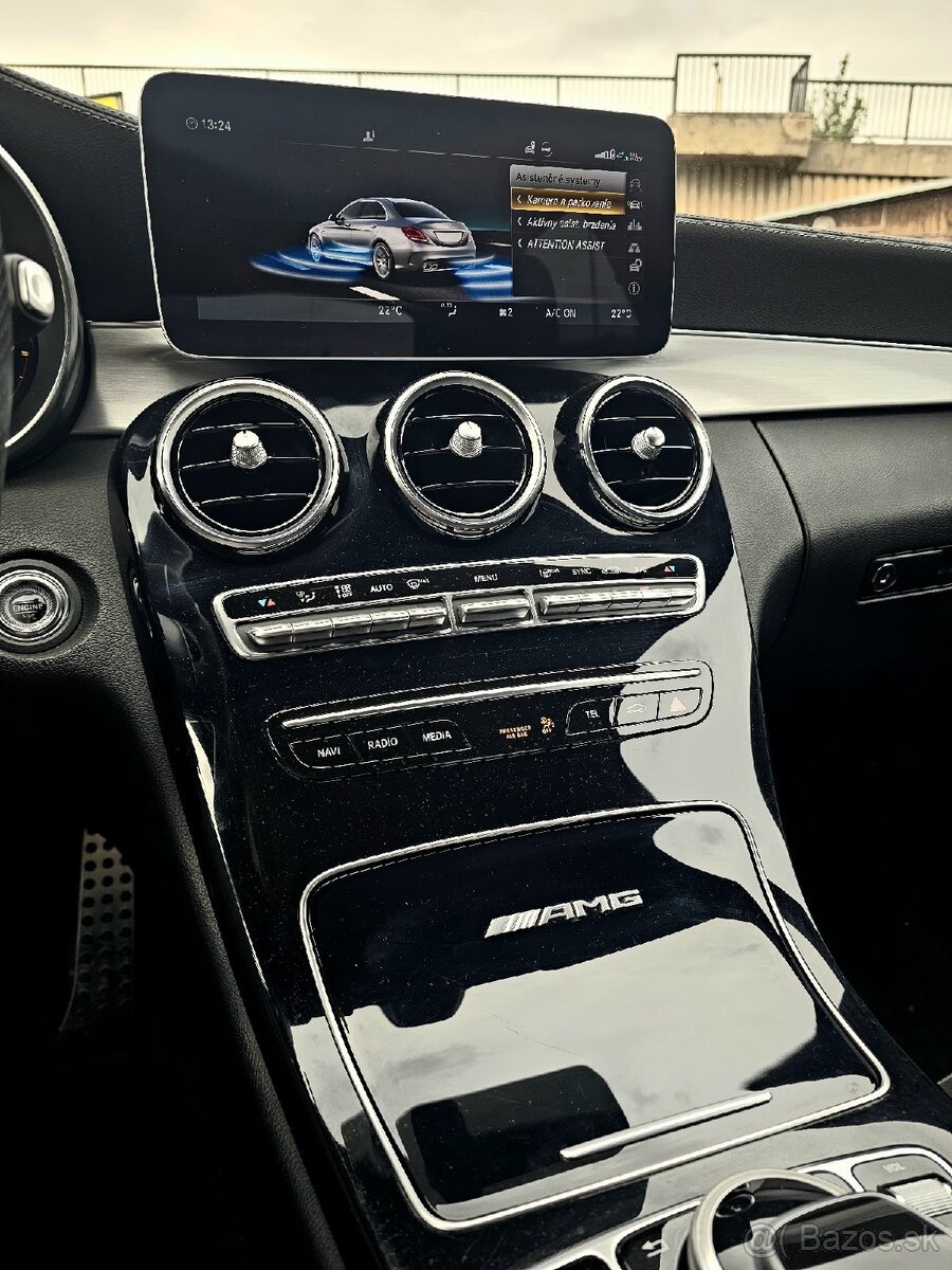 Mercedes-Benz C63 AMG A/T - 16