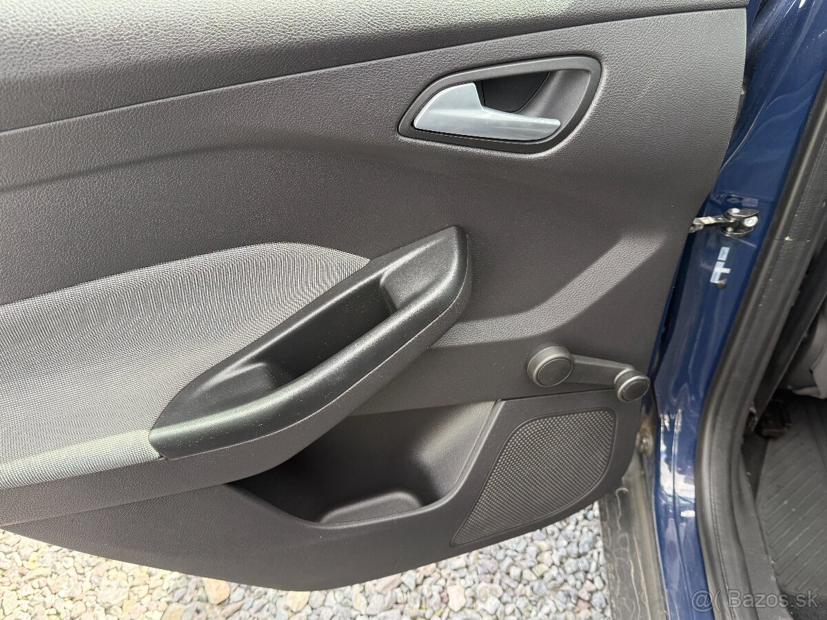 Ford Focus Kombi 1.0 EcoBoost Trend - 16