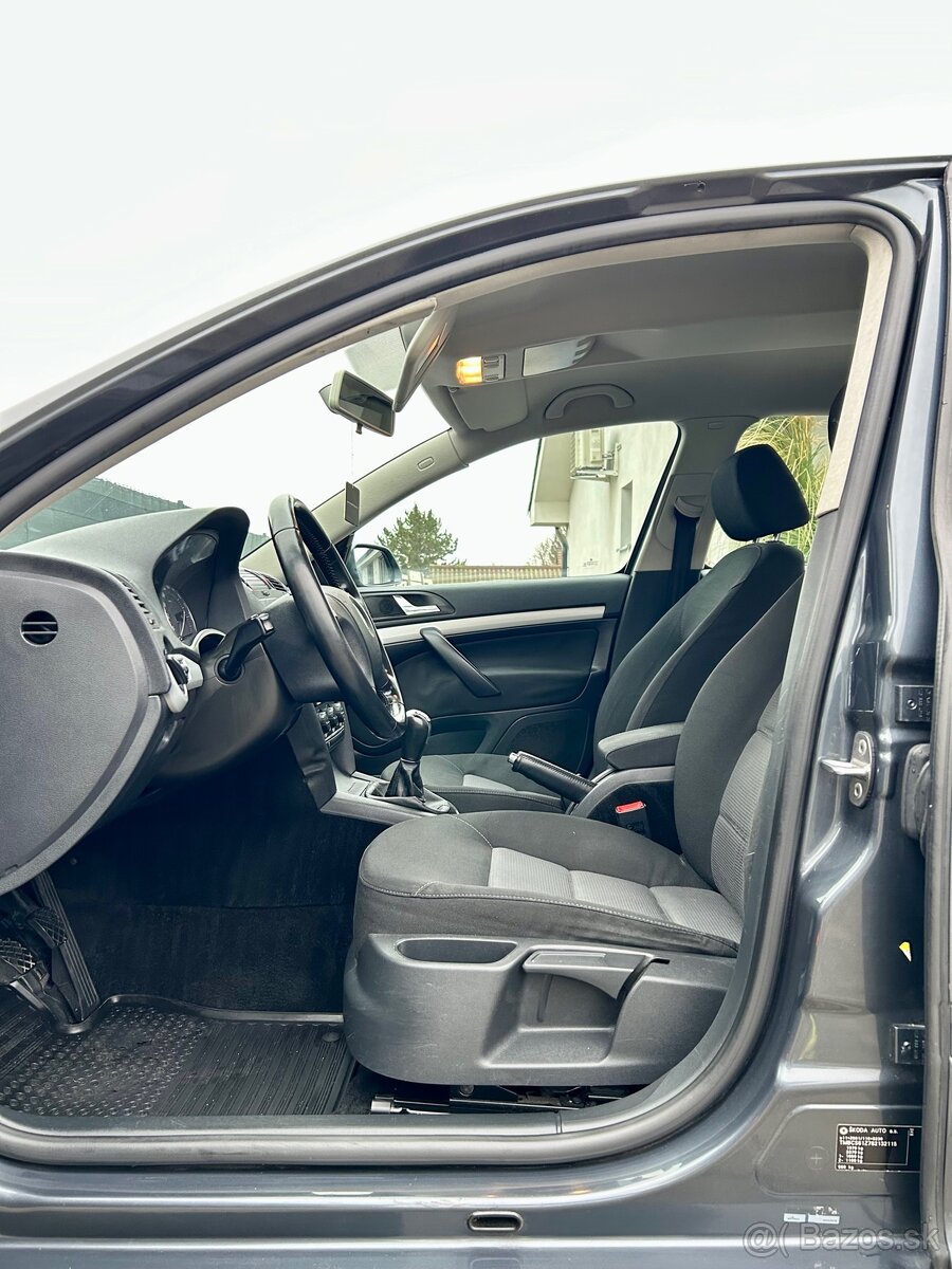 Škoda Octavia 2 1.9 TDi 77kw - 16