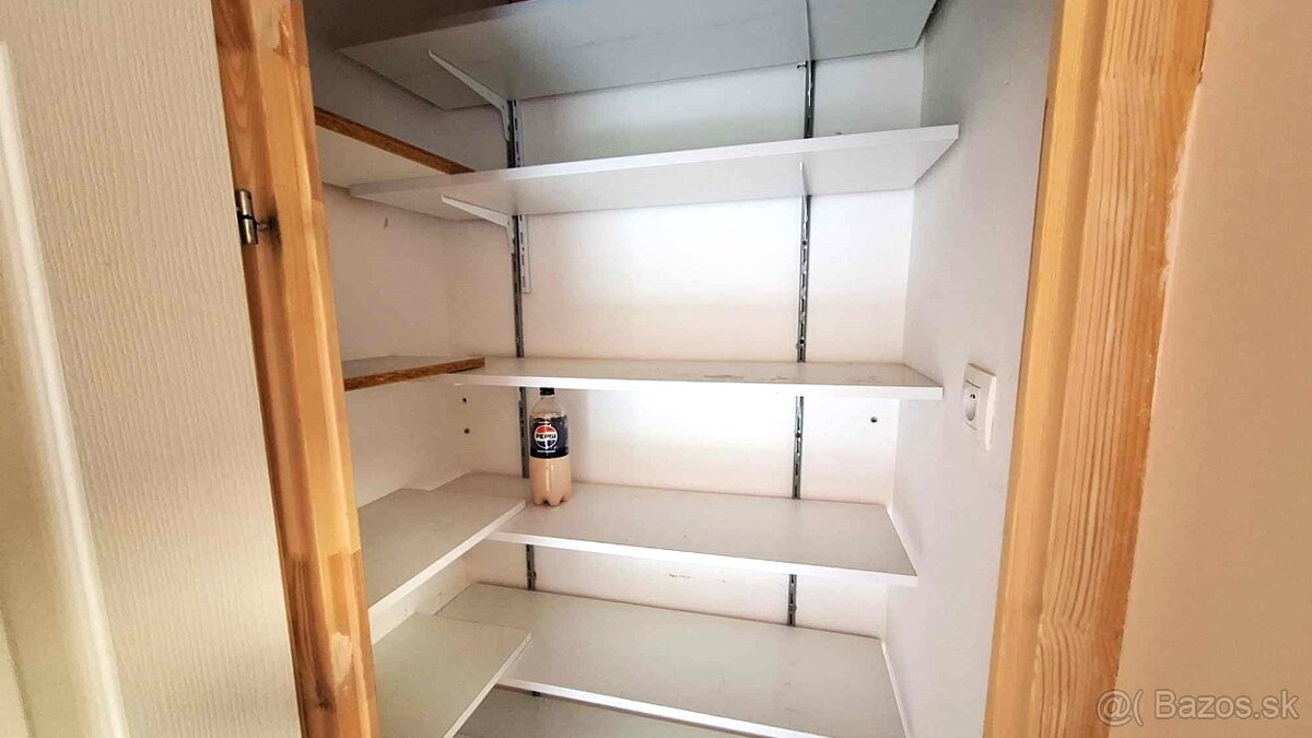 PREDAJ - Kompletne prerobený 3 izbový prízemný rodinný dom - 16