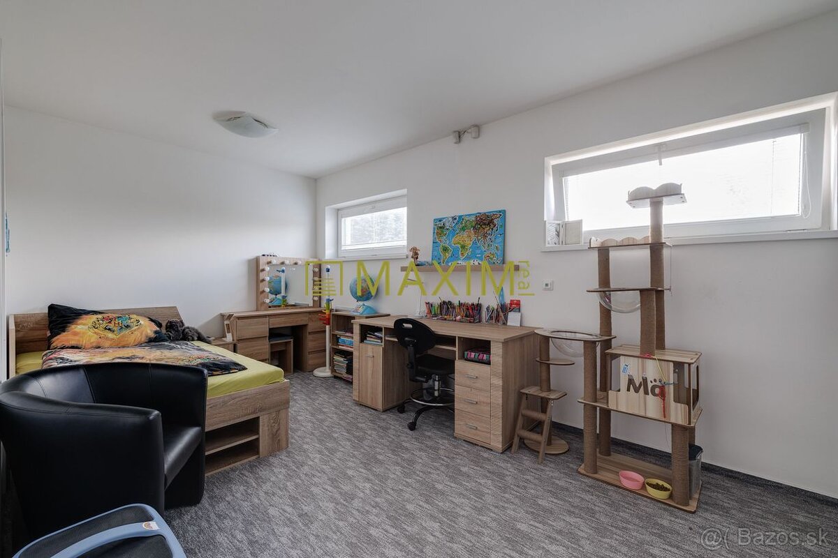 Elegantná novostavba 4,5-izbového domu v tichej časti Malaci - 16