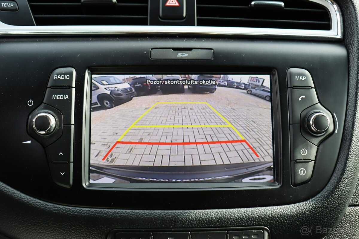 Kia Cee´d SW 1.6 CRDi VGT Platinum - 16