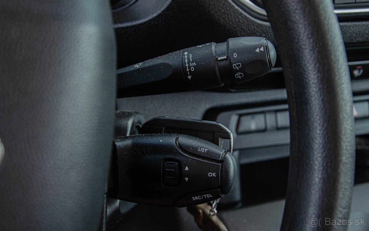 Peugeot Traveller 2.0 BlueHDi Long 8miestne 110kW M6 - 16