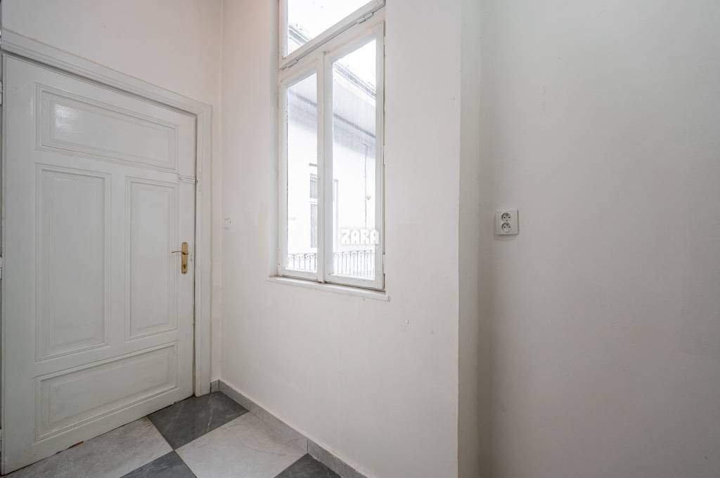 Štúrová - Košice -JUH,lukratívny 3 izbový byt 93 m2.Centrum - 16