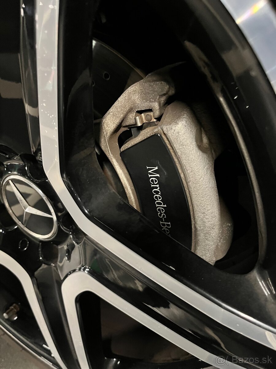 Mercedes GLA 220 cdi 4Matic AMG - 16