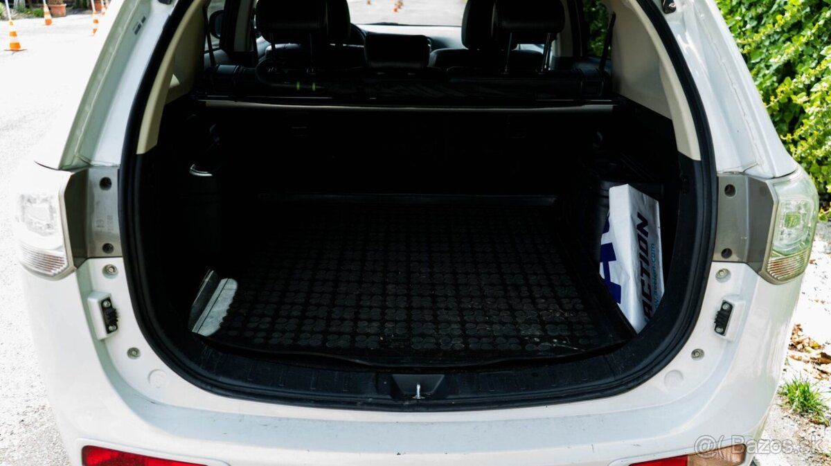 Mitsubishi Outlander 2.2 DI-D Instyle A/T - 16