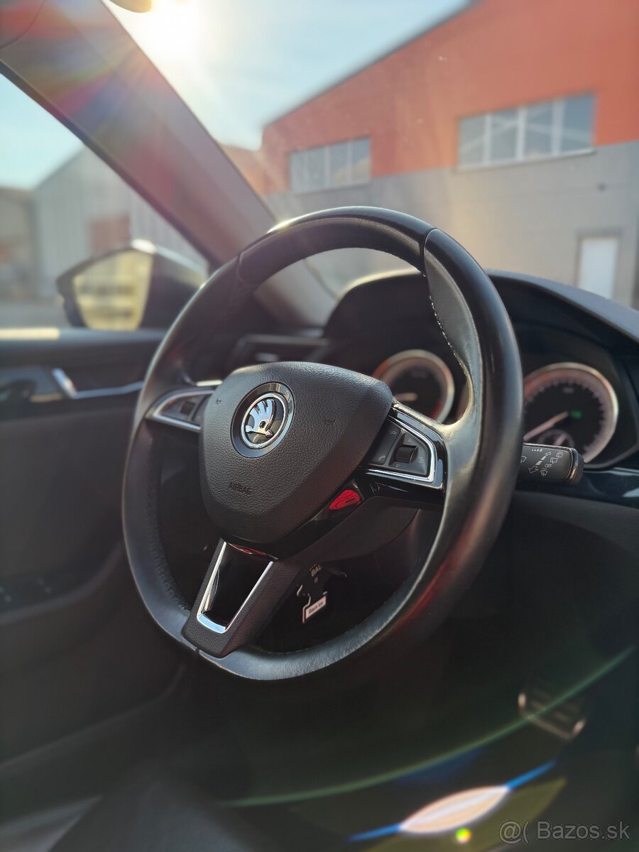 ŠKODA SUPERB 3 L&K 2.0TDi DSG - 16