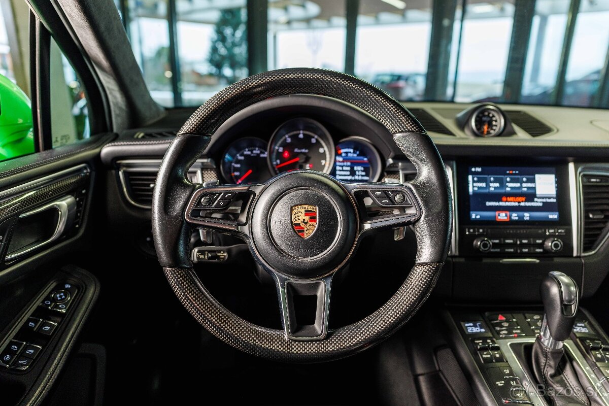 Porsche Macan Turbo Performance 1/75 - 16