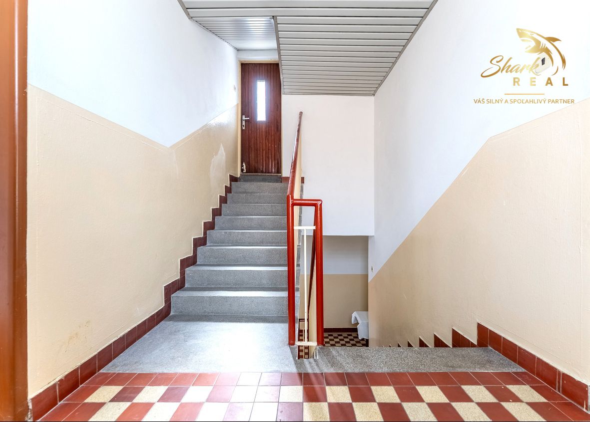 Rodinný dom na predaj v obci Slovenský Grob - 16