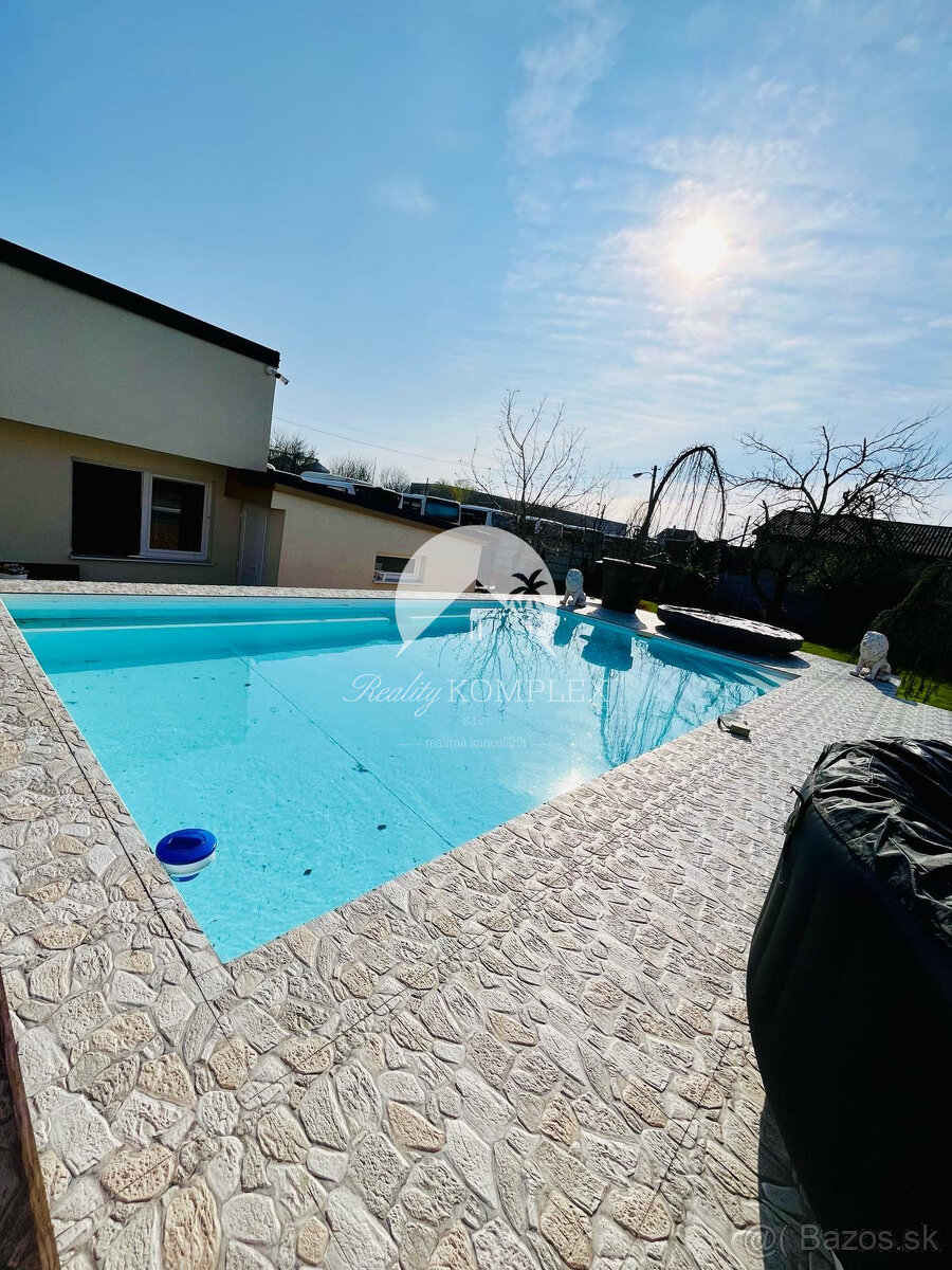 Reality KOMPLEX s.r.o. Vám ponúka nadštandarný rodinný dom v - 16