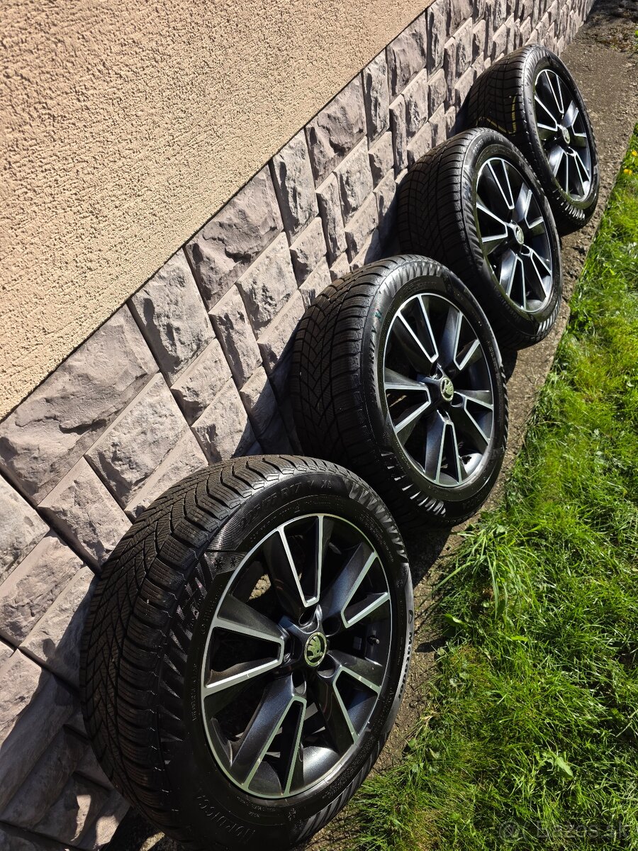 Škoda Karoq Sportline 4x4 - 16