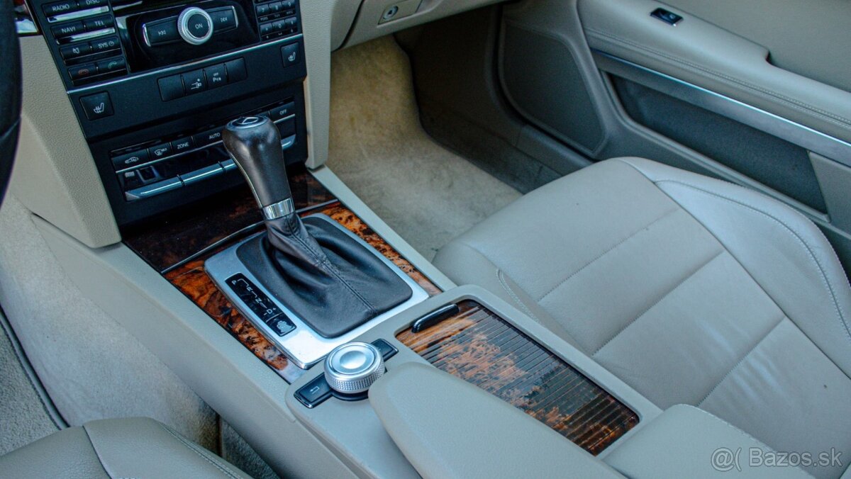 Mercedes-Benz E trieda Kupé 350 CGI Blue - 16