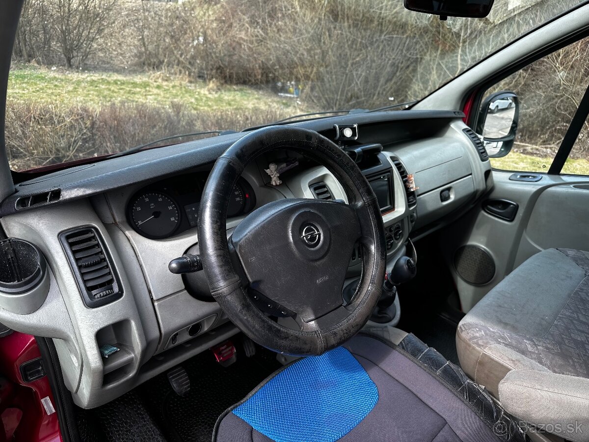 Opel Vivaro 1.9 TDTI - 16