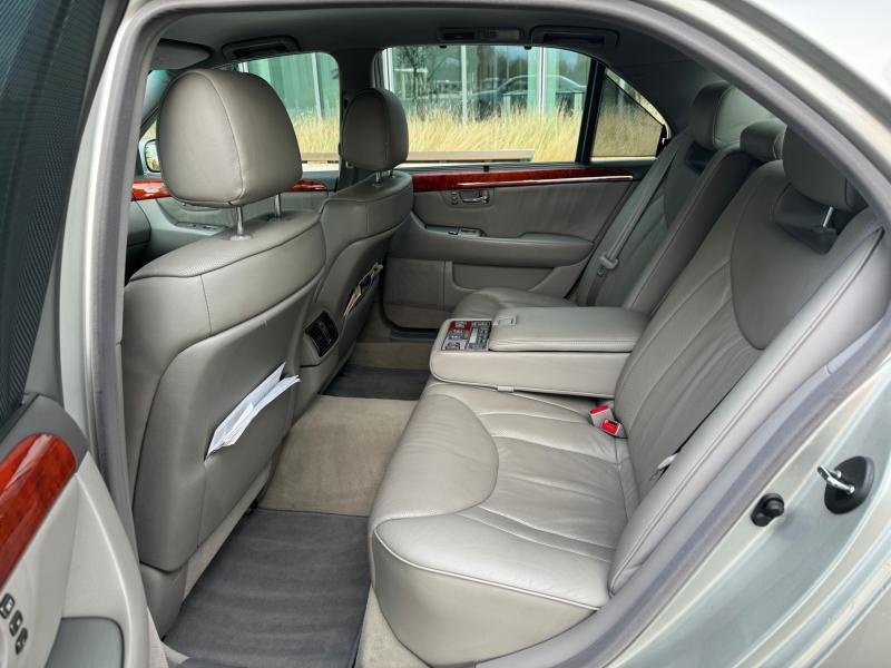 Lexus LS 430 V8 - president - 16