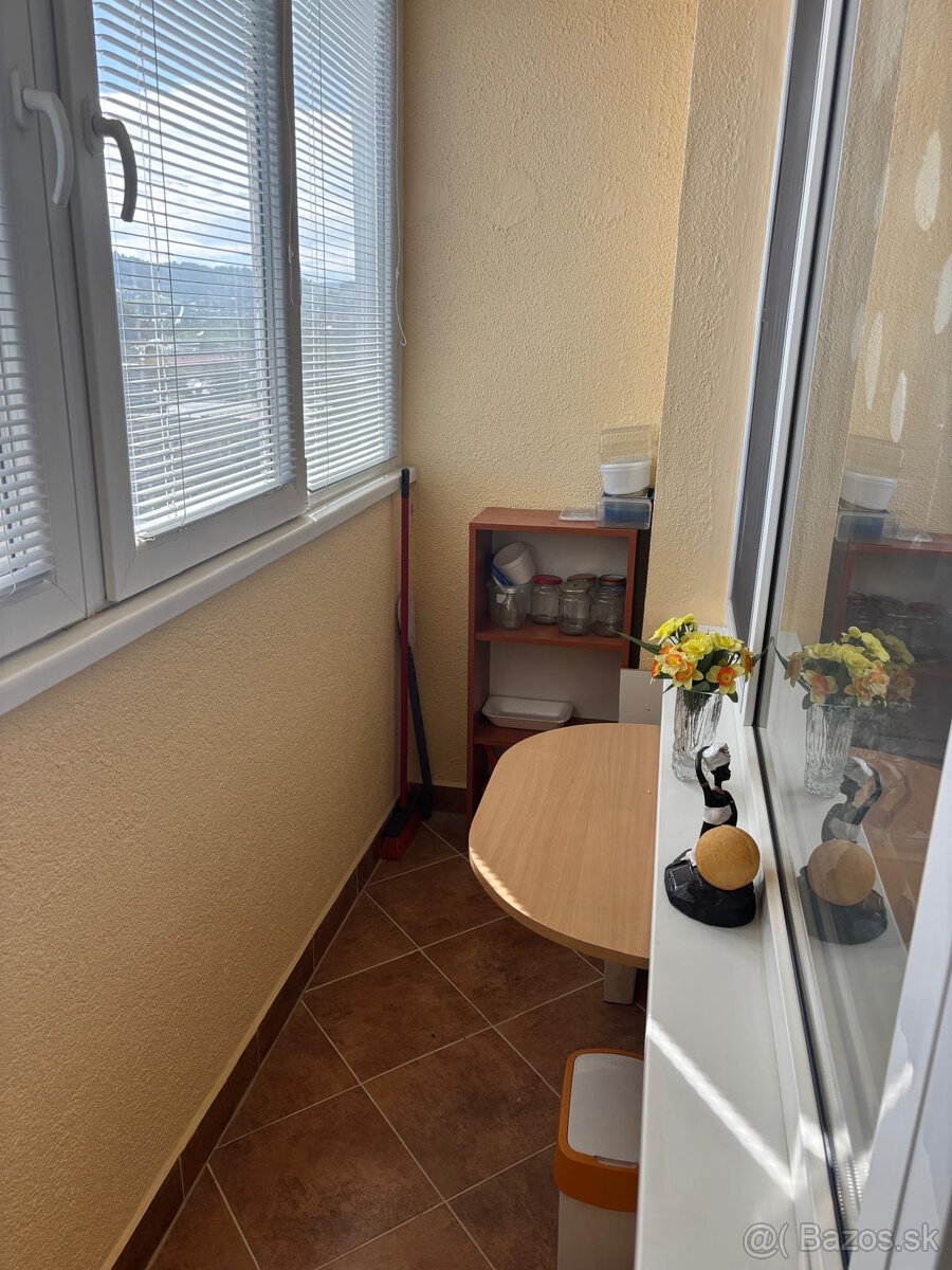 Predaj 1i byt po rekonštrukcii Brezno, 2 loggie, 2 výťahy - 16