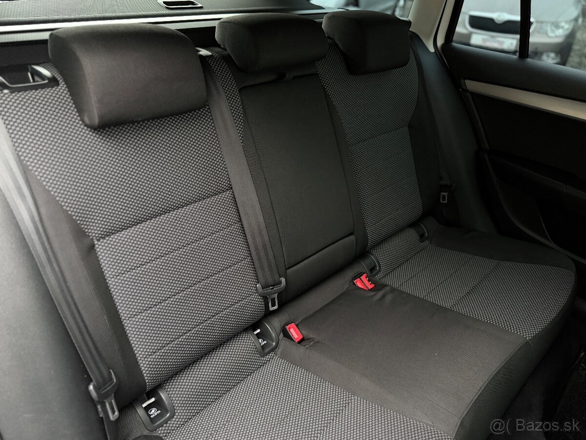 Škoda Octavia Combi 1.6 TDI Elegance - 16