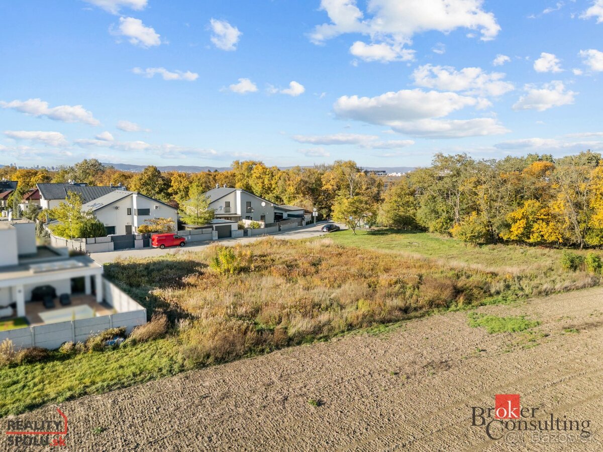 Predaj POZEMKU 500 m2 - Právoplatné stavebné povolenie - 16