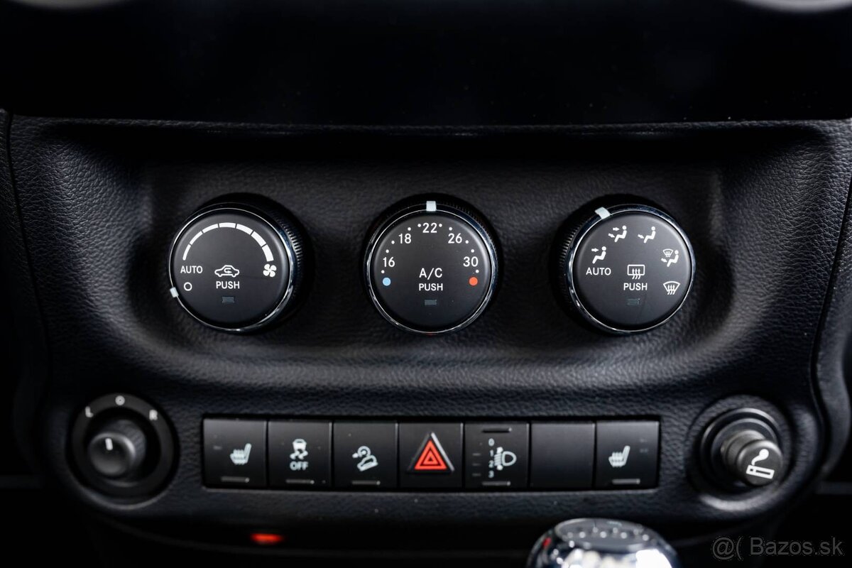 Jeep Wrangler 2.8 CRD Polar A/T - 16