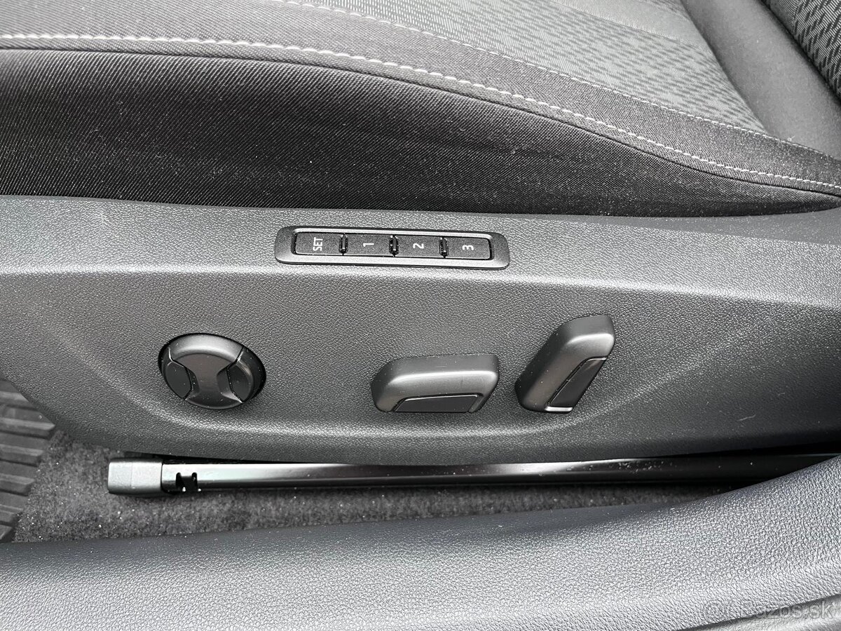 Octavia combi 2.0 TDI STYLE - 16