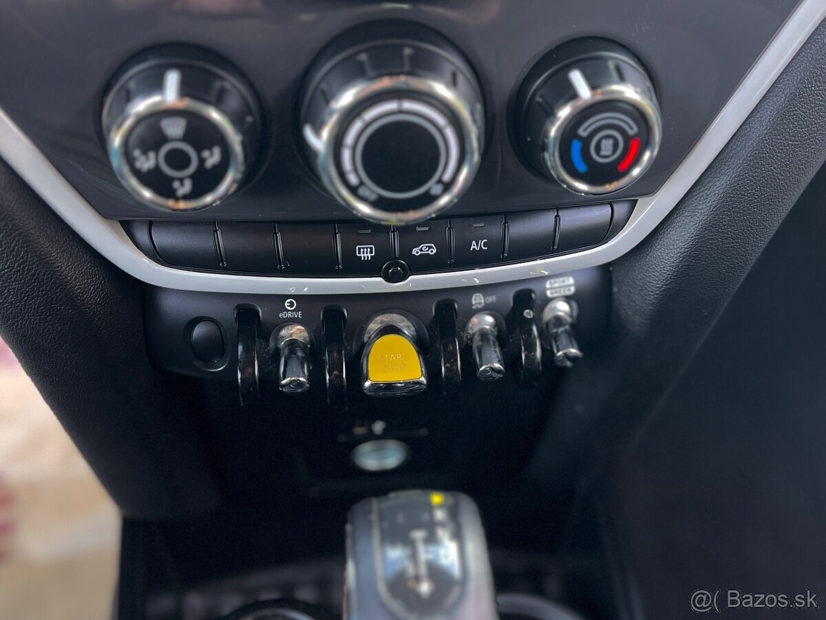 Mini Countryman Cooper SE ALL4 A/T PHeV - 16