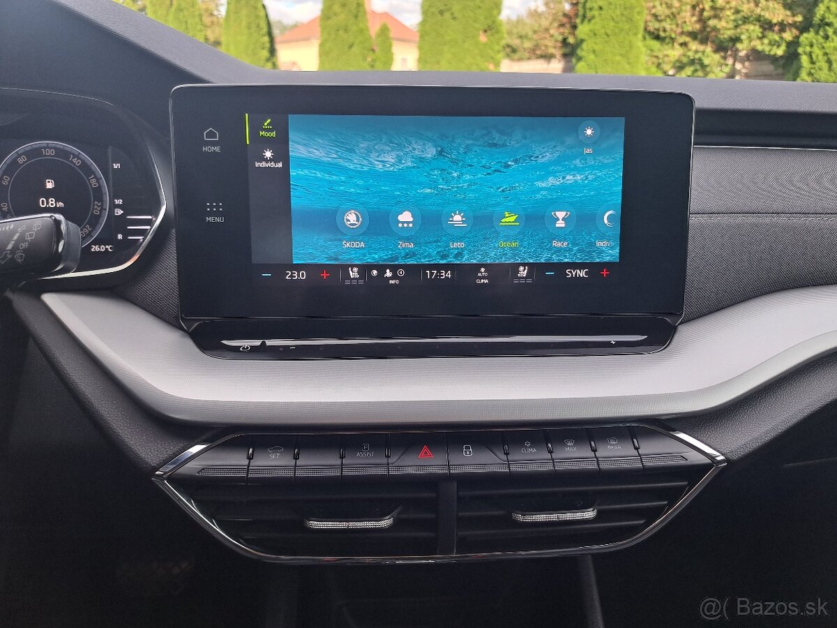 Škoda Octavia Combi 4 Premium DSG - 16