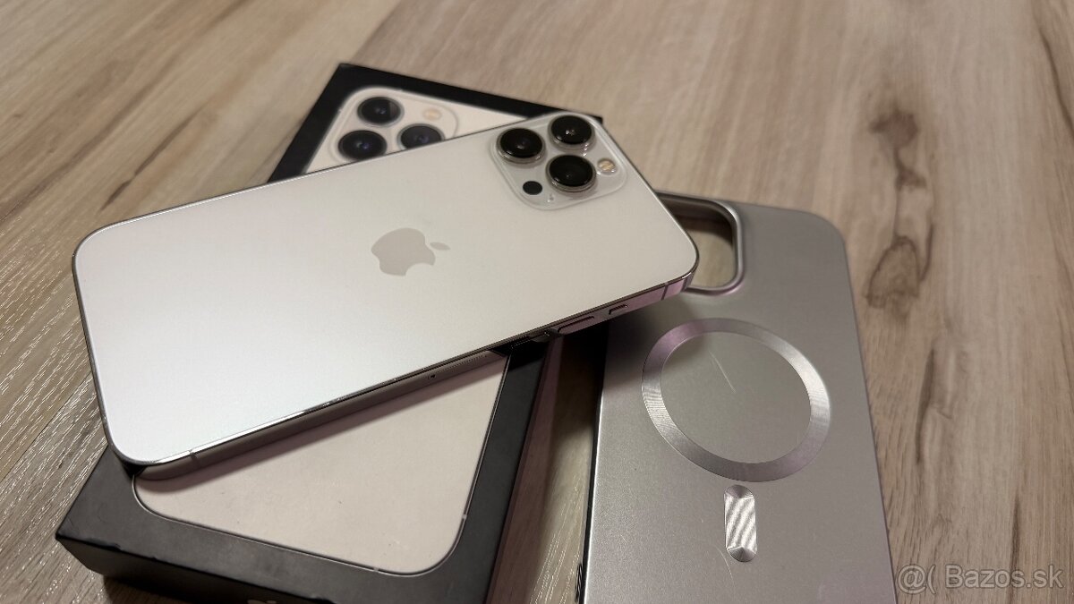 Vymenim 2x iPhone 13 Pro Max Blue a Silver - 16