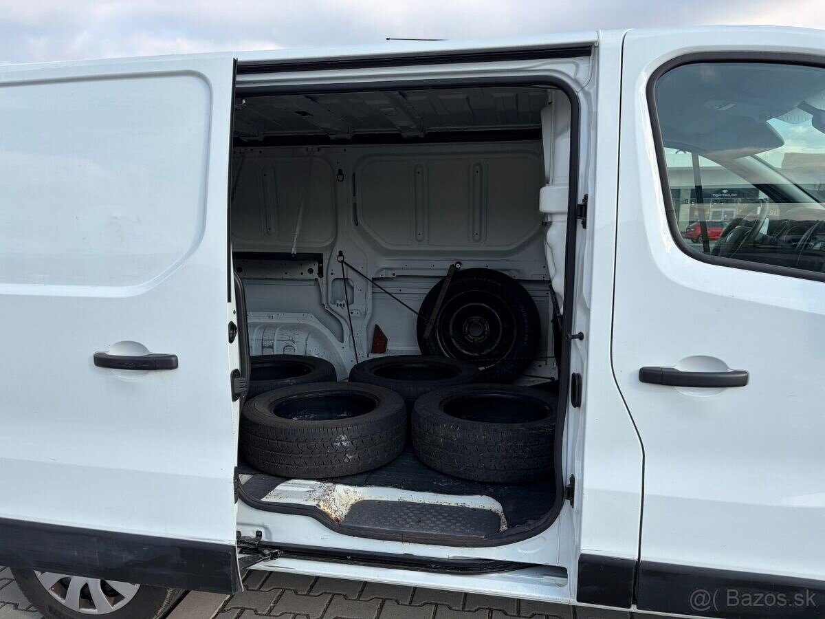 Renault Trafic 1.6 DCi 1.maj. koup. ČR DPH - 16