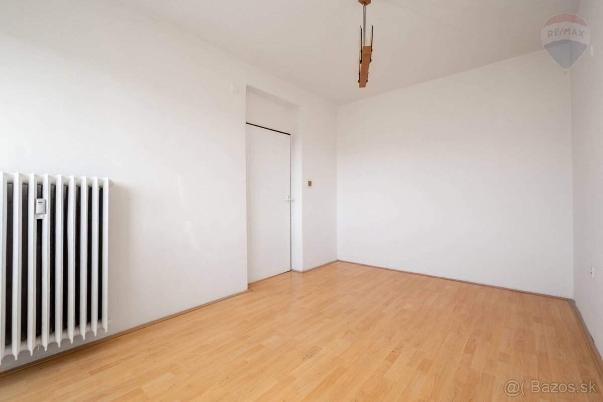 VÝBORNÝ 3-IZBOVÝ BYT S 2 LOGGIAMI, Staré sídlisko, Prievidza - 16