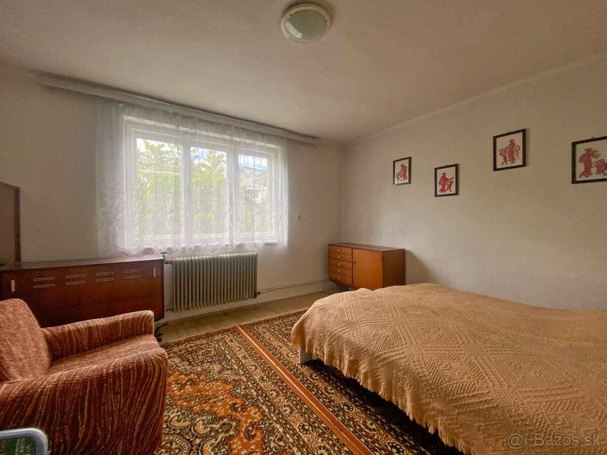 Na predaj priestranný 5-izbový rodinný dom v Kline - 16