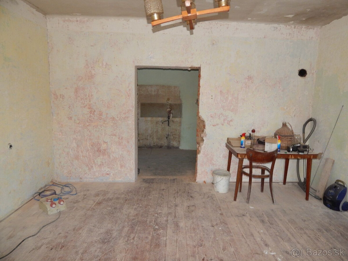 SPEKTRUM REALITY - Na Predaj 3 -izbový rodinný dom s pozemko - 16