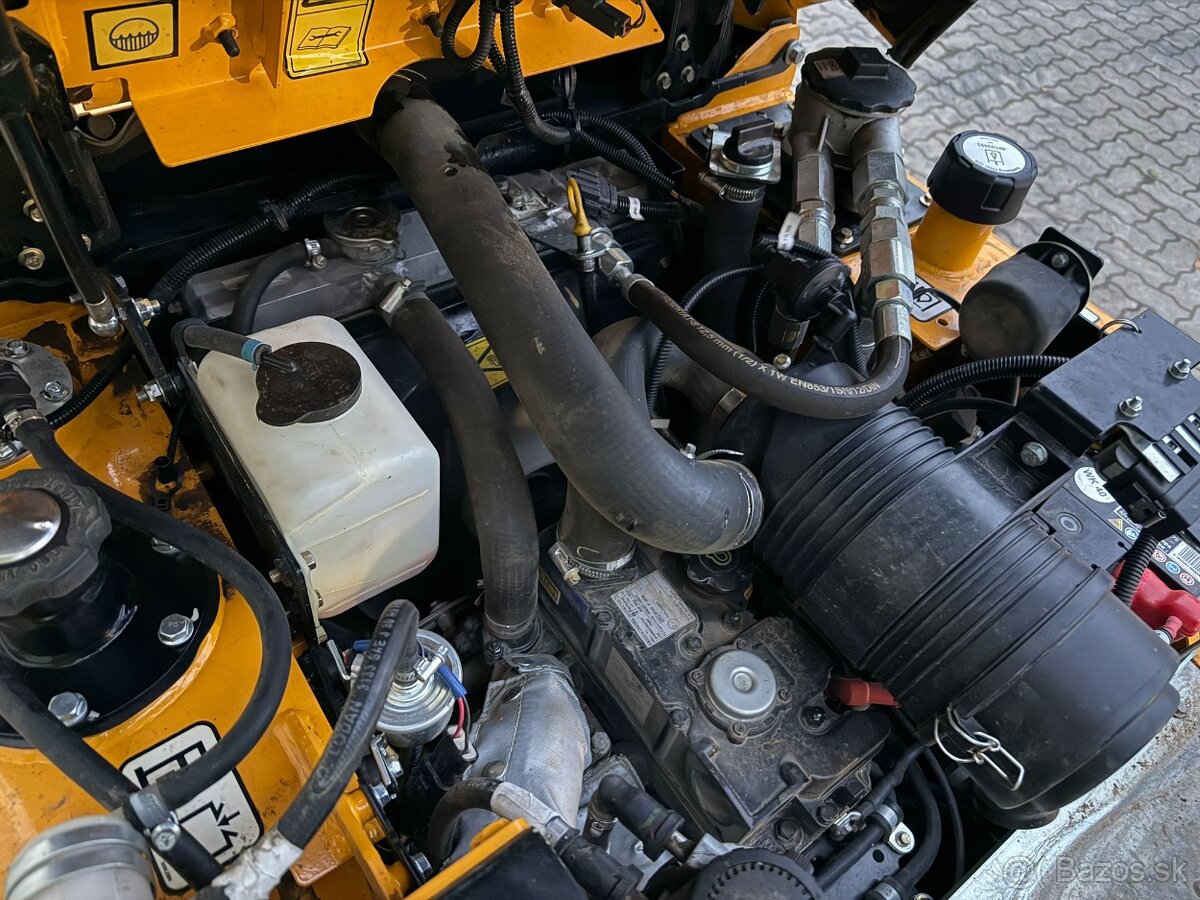 Kolový dumper JCB 1T - 2S5 - 16