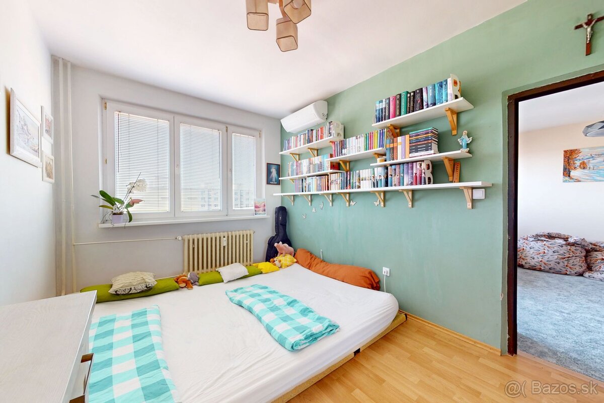 Garáž, 4 izby, 2 loggie a to všetko v samom srdci Dlhých Die - 16