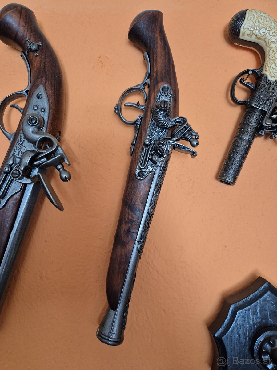Repliky kresadlovych pištolí - 16