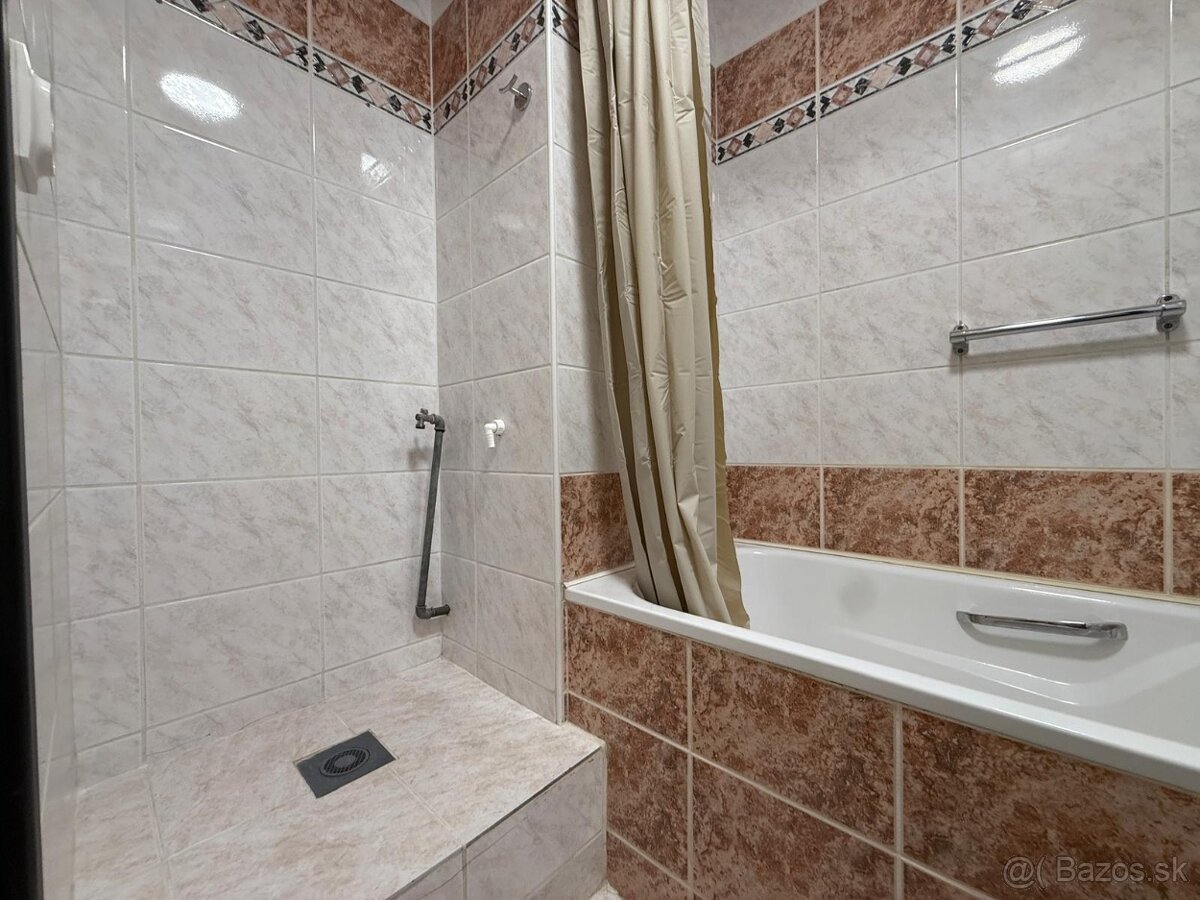 4i byt |balkón+loggia| NEZARIADENÝ | centrum Predmestská - 16