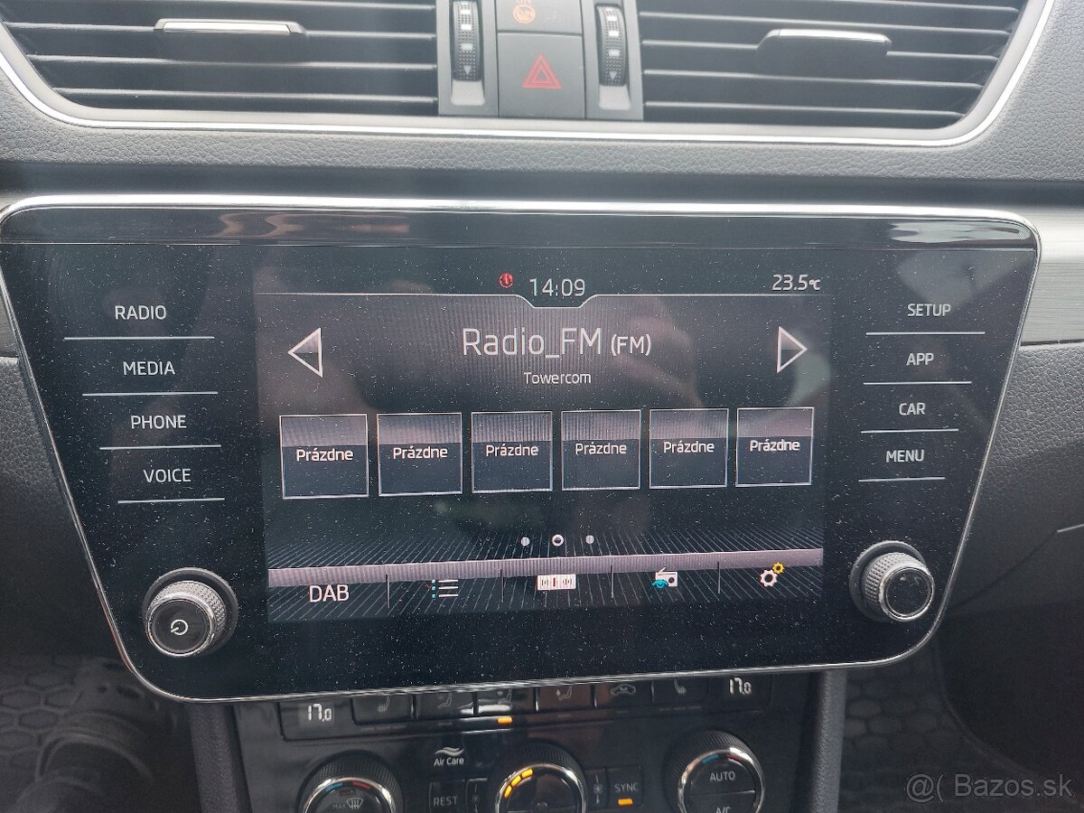 Škoda Superb Combi 3 2.0 TDI DSG - 16